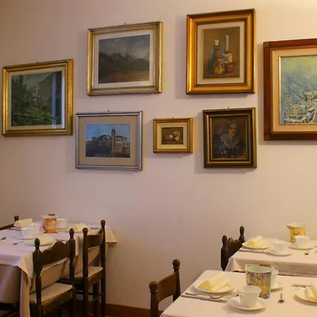 Pensión I Due Monaci 3*
